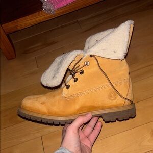 Timberland Tan Shearling-Lined Boots